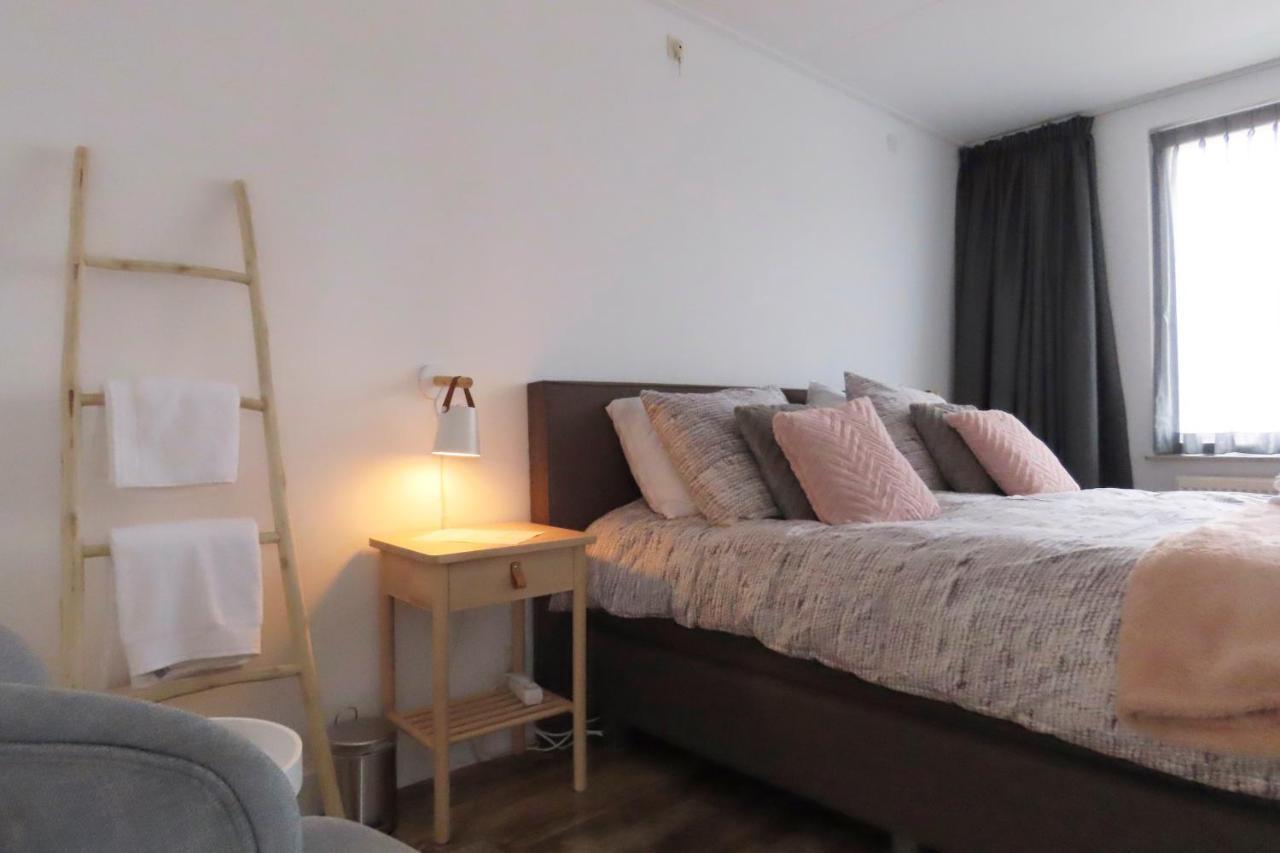 Bed And Breakfast Het Bureau Texel De Koog  Exterior photo